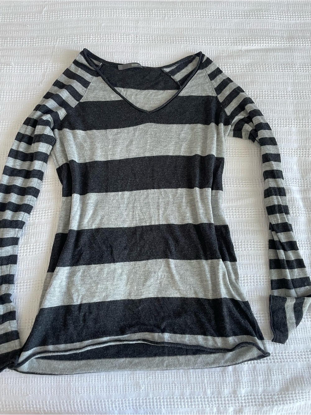 Smart Set Black & Gray Striped V-Neck Long Sleeve Top